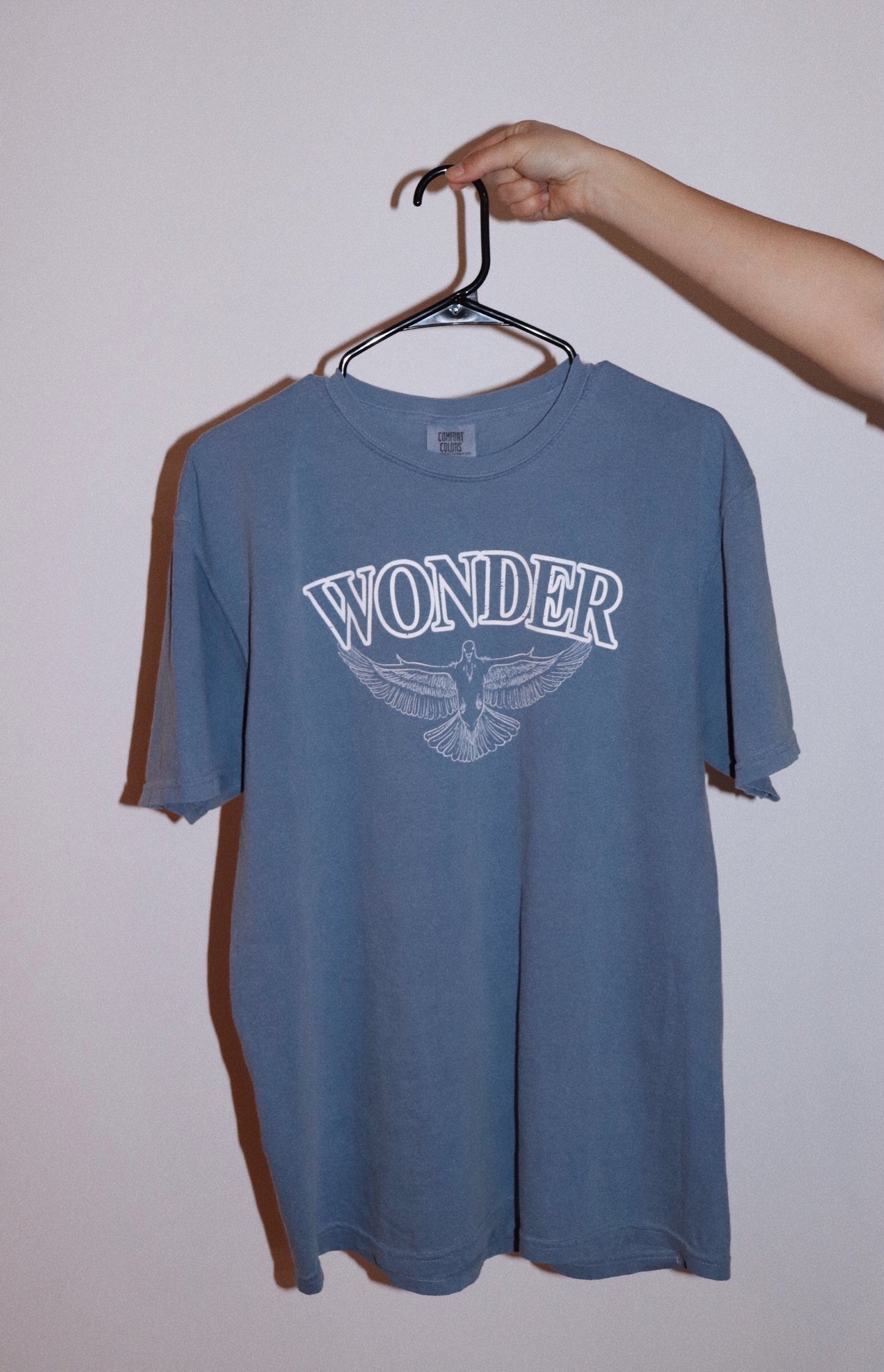 WONDER AGE BAND TEE IN BLUE